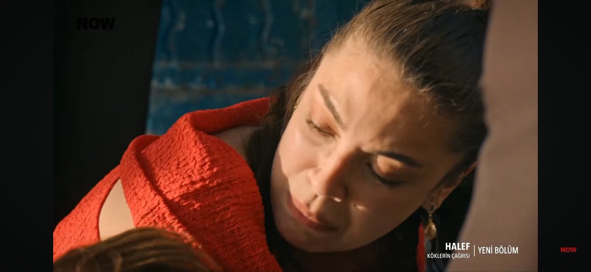 shewe_'s tweet photo. Şimdi ayten ölümle mücadele ediyor yıldız ise perişan halde acaba m bunun bedelini ödeyecek mi yoksa her zamanki gibi yine cezasız mı kalacak

#HalefKöklerinÇağrısı • #yılser https://t.co/Ln727551u4