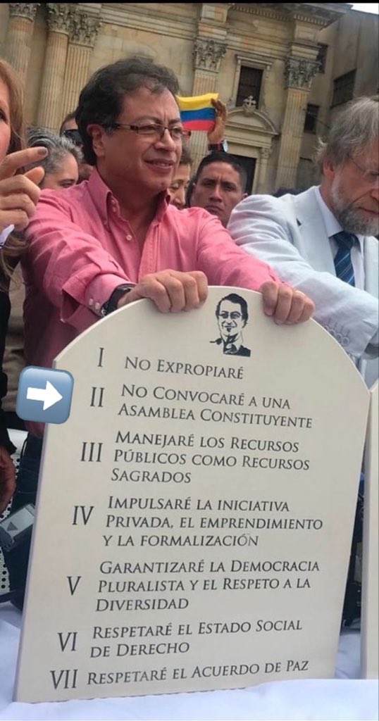 json7802's tweet photo. @MelissaDelahoz Si como no!! Ya les creímos, hoy retiran la intención por lo votos del centro, pero si se mantienen lo vuelven a intentar, Petro lo firmo en marmol y hasta cuenta ahorros abrio para financiarla! No nos crean pendejos! https://t.co/VKA9J2y5RL