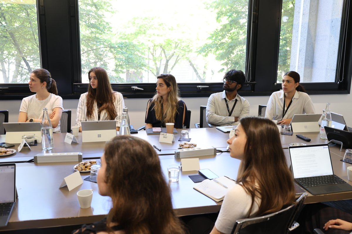 iccwbo's tweet photo. Your first professional step could start here 🌍

Our interns collaborate with international teams and gain practical experience across areas including dispute resolution, policymaking, communications, HR, and more.

Workshops led by our Talent Acquisition team give interns clear, practical insights on how to build visibility, grow their impact, and advance their careers.

Learn, grow professionally, and connect in a global environment.
Explore our opportunities here: https://t.co/pc6KOkR8FT

#WeAreICC