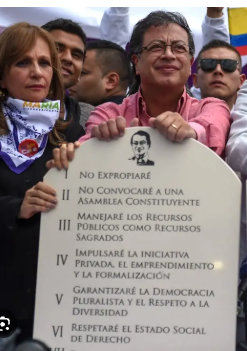 Fel_Aco39's tweet photo. @DalilaVelvet_ Jajaj ya pa qué. Quién les va a creer? https://t.co/ftEcuBGfHF