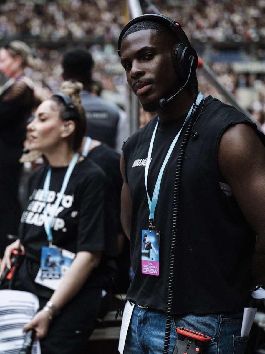 iam_issaka's tweet photo. Iโm mentally still there ๐ฅน๐ค
3 stade de France pour la queen Aya Nakamura.
Merci pour les รฉmotions, les vibrations.
#coordinationchoregraphy & #movementdirection ๐๐ฟโโ๏ธ https://t.co/9jgMMfttaJ