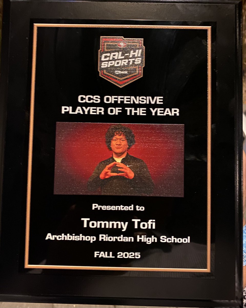 TommyTofi's tweet photo. THANK YOU @CalHiSports for the recognition and prestigious awards. It has been a priveledge to represent my school and city! ☔️ ➡️ 🦆 

#TofiBoyz #LYJP https://t.co/Z3lHzfrcf4