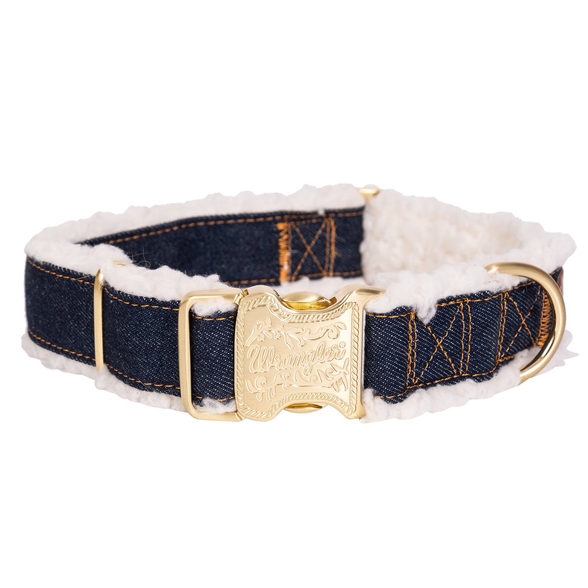 ThisIsHTAS's tweet photo. Denim collar with sherpa lining for comfy walks. Dark wash resists dirt; plush interior prevents rubbing. Secure buckle and metal ring hold leash &amp; tags. Machine washable—rugged look, gentle comfort for strolls, parks, or trips. https://t.co/adtAj4VPFl https://t.co/5Cwlk7Ecdo