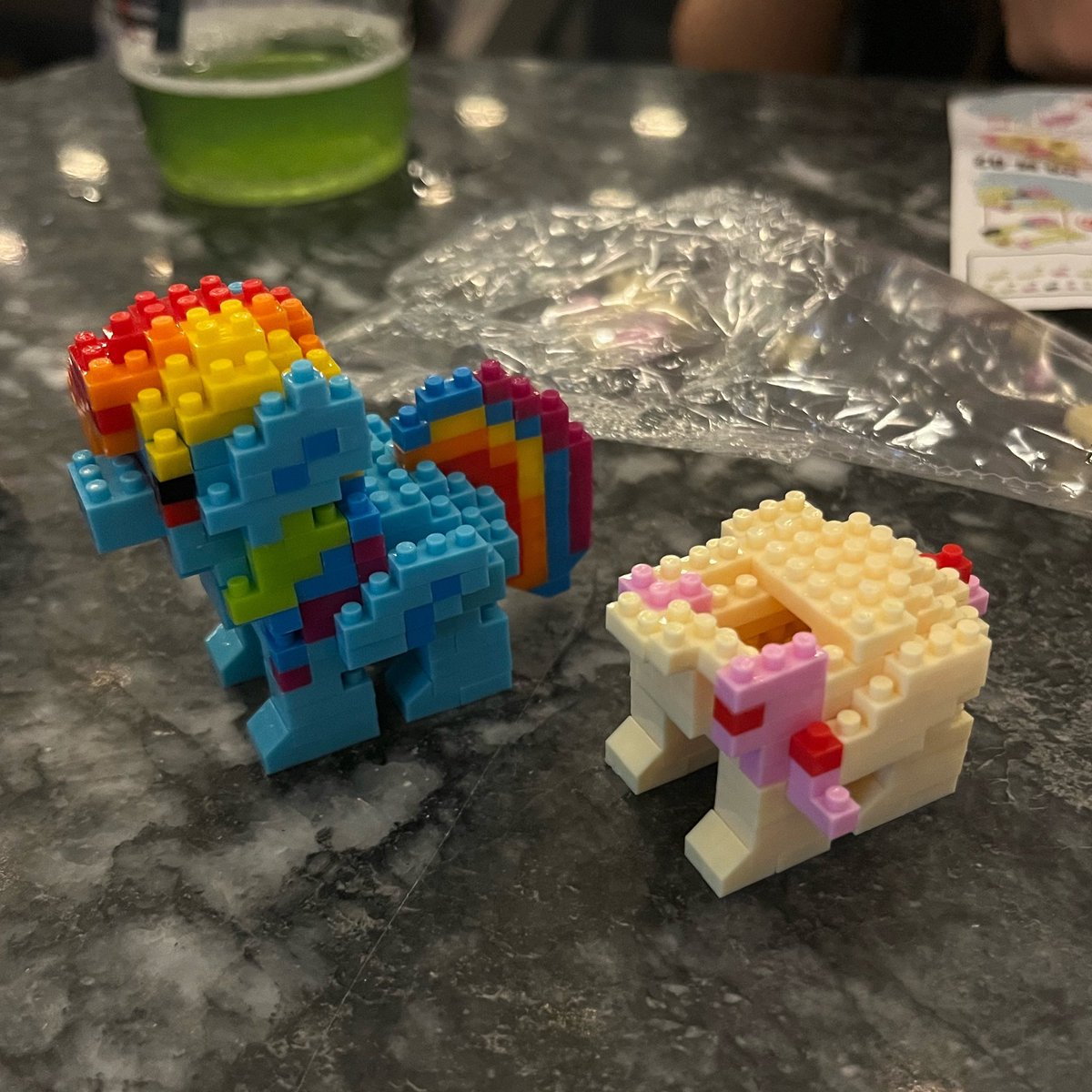 optimistperi's tweet photo. lego date w/@zuwvra ama tam bir lego ozurlusu oldugundan bitiremedi https://t.co/hAWJmBx4tv