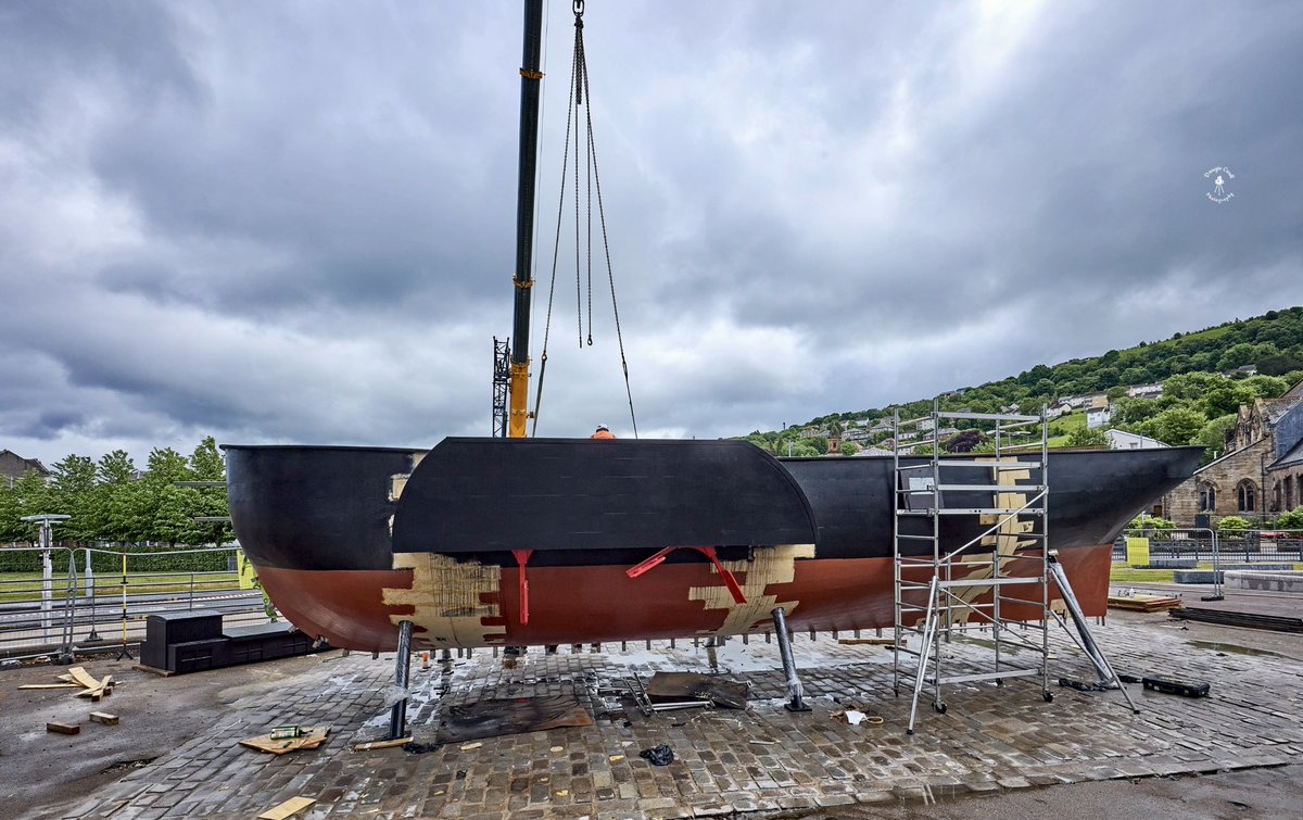 DougieCoullPix's tweet photo. Replacement replica of the Port Glasgow-built Comet paddle-steamer build continues.
#photography #henrybell #comet #paddlesteamer #portglasgow https://t.co/1khs17meWi