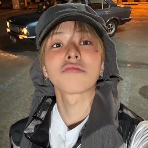 _elle4_'s tweet photo. Makeup artists keep him in orange blush and fake freckles pls and thank you https://t.co/dQjA7vgBge