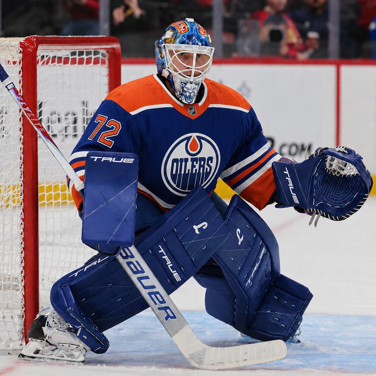 BleedOilBlue's tweet photo. Soon to be 38 year old Goaltender Sergei Bobrovsky is set to hit free agency.

Would he ever consider signing with the Oilers? https://t.co/SvRXV8wr7X