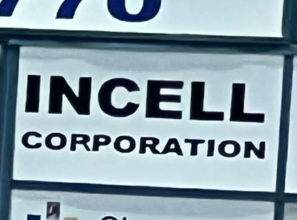Nicholasblvs's tweet photo. I saw where you work https://t.co/HnLhtrRVxe
