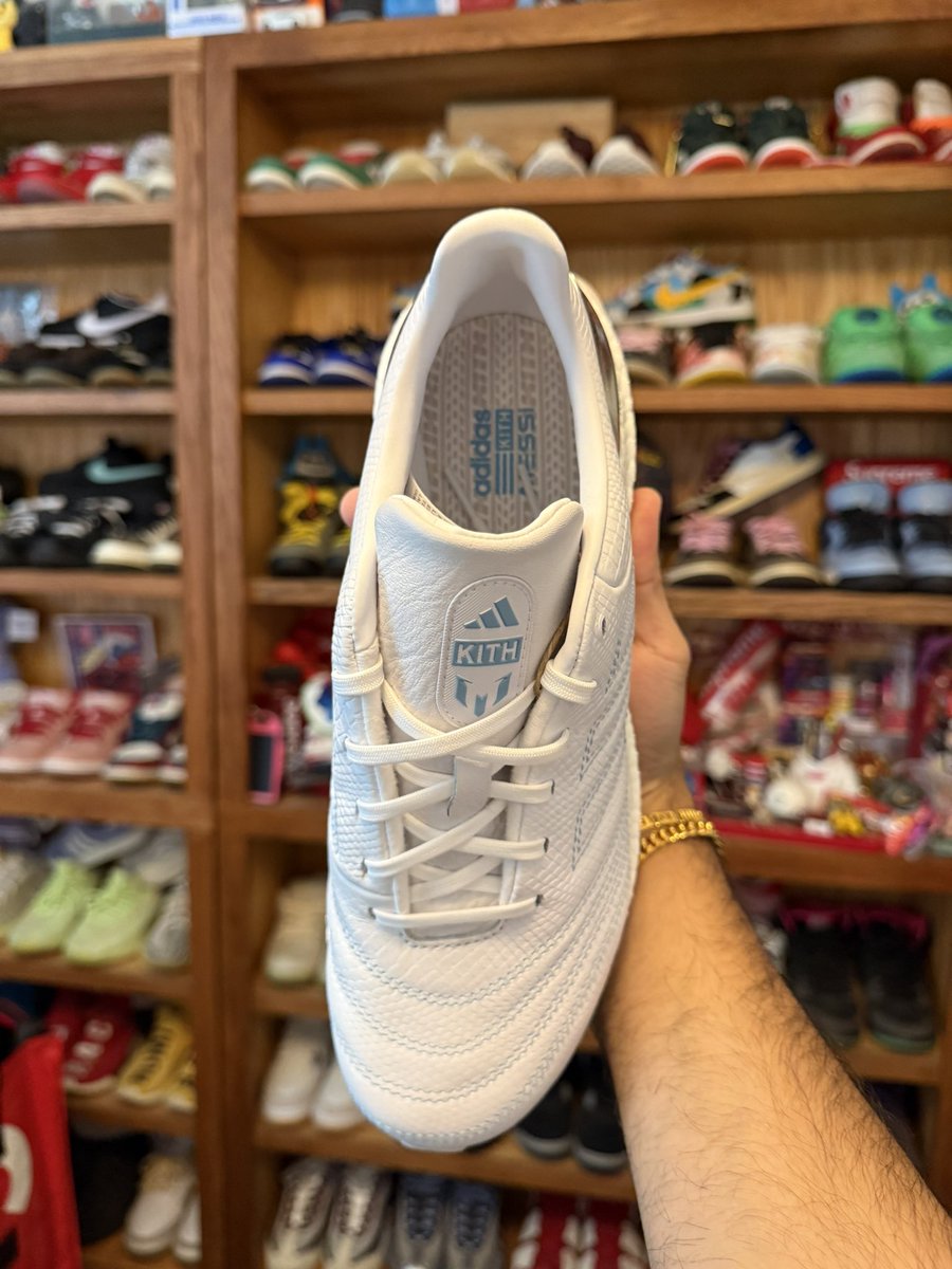 CHRISM4FIA's tweet photo. Kith &amp; Messi for Adidas Football ⚽️
Copa 17 Ultraboost ☁️ https://t.co/wsxsmzD21N