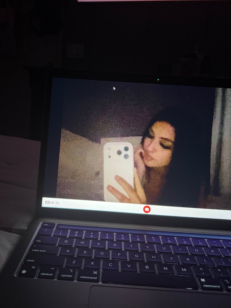 222kkatelyn's tweet photo. low quality pics 💋 https://t.co/2QlpITMt0F