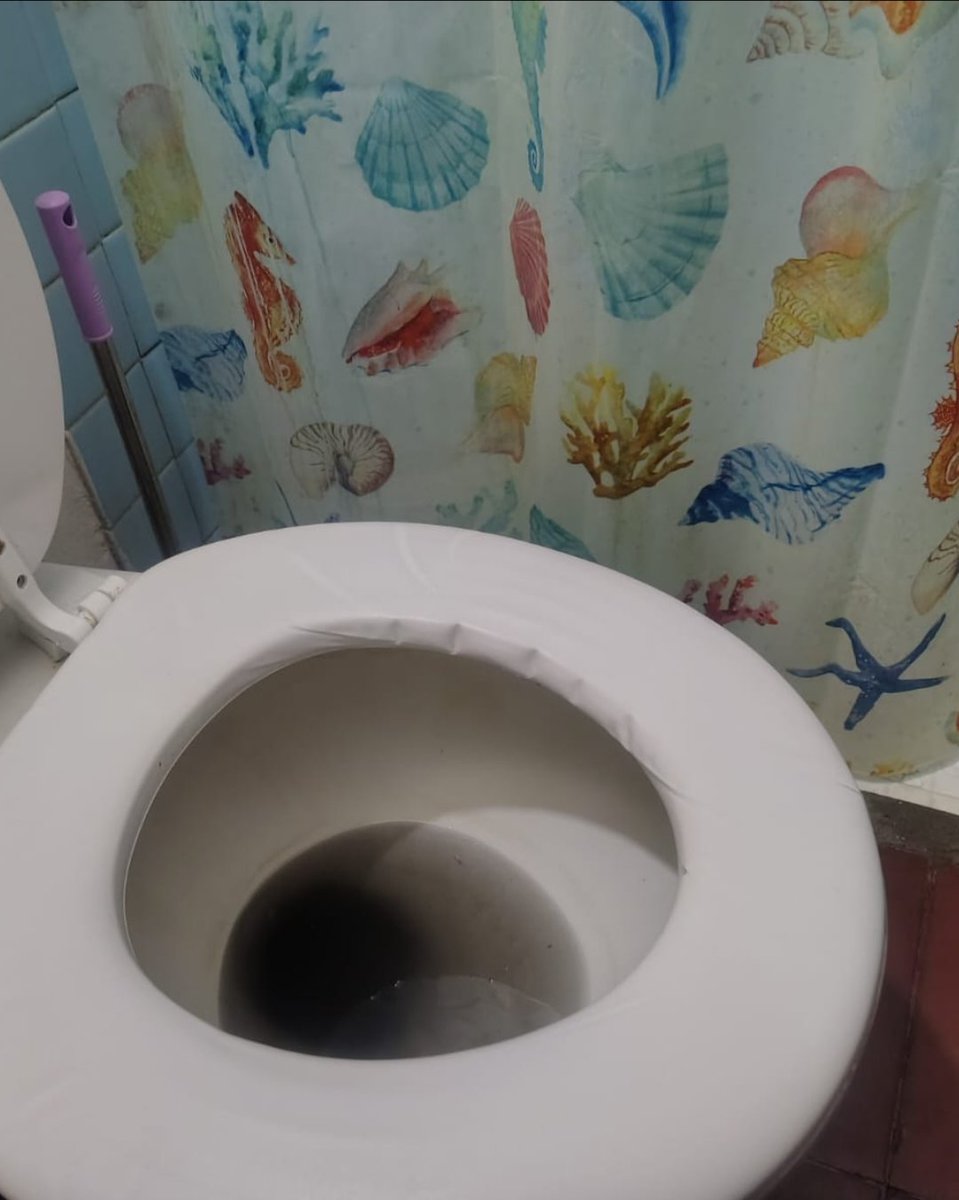AvilaPilar's tweet photo. @PabloLemusN Y el agua para cuándo? #siapagdl #siapacorrupto  #aguasnegras #derechohumano https://t.co/f6iN0aI9BL