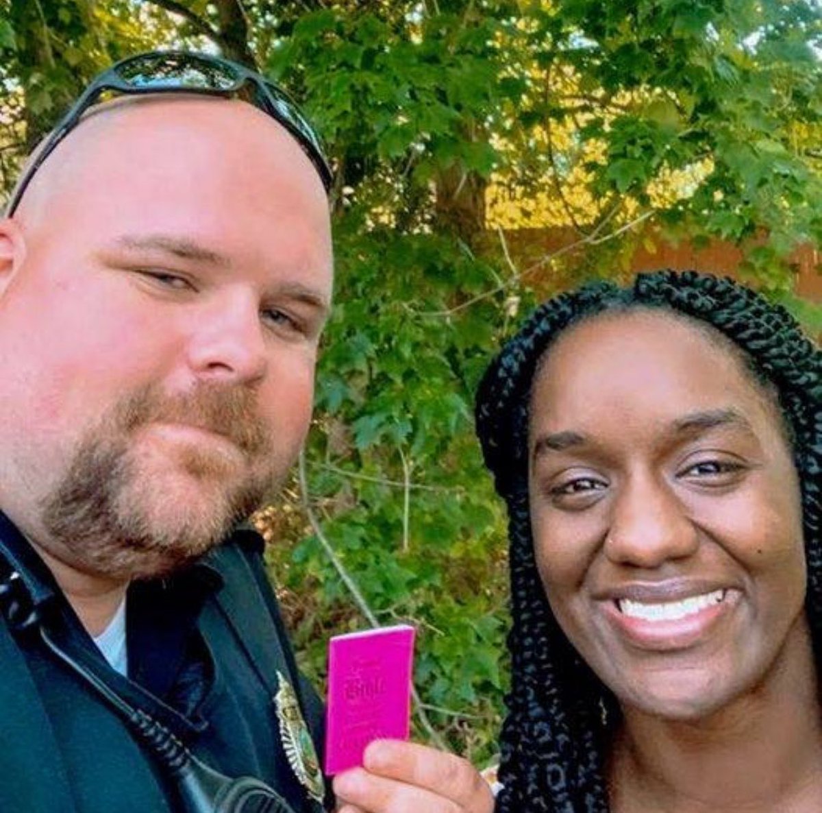 feelgoodtale's tweet photo. A Simple Act of Kindness
I was sitting in my police car, typing a report, when a woman walked up and asked if she could talk to me.
I said, “Of course,” and got out of my car.
The first thing she said was, “Your life matters to me.”
She told me, “I don’t see you as just a ‘white cop.’ I see you as a person… We are all human, and we are all the same.”
Then she asked, “Can I give you a hug?”
I said yes, and we hugged.
I told her, “Your life matters to me too.”
We stood there talking for about twenty minutes—not as a police officer and a citizen, not as a cop and a Black woman. Just two people having a conversation.
Before she left, she handed me a small Bible and said, “I will be praying for you.”
We need more people like her in this world. ❤️

Credit: John Rinn