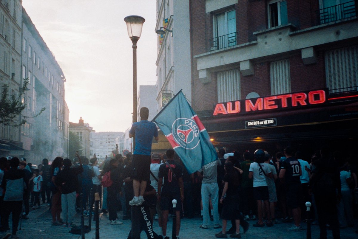 donleandoer's tweet photo. la victoire du psg en argentique https://t.co/lsfyThz0hE