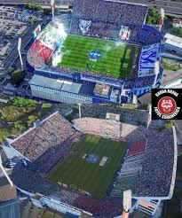matybench's tweet photo. @El_Licantropo Por último, como Ud dijo que salimos campeones y no vamos...acá le dejo fotos de 2024 cuando salimos campeones vs Huracán...la cancha llena y Sólo c/ socios...No se vendió entradas y quedó gente afuera...y otra vs COLÓN 2023

Cuando tiene que estar, la gente de #VÉLEZ está...
Bye https://t.co/I1XQnGb7w3