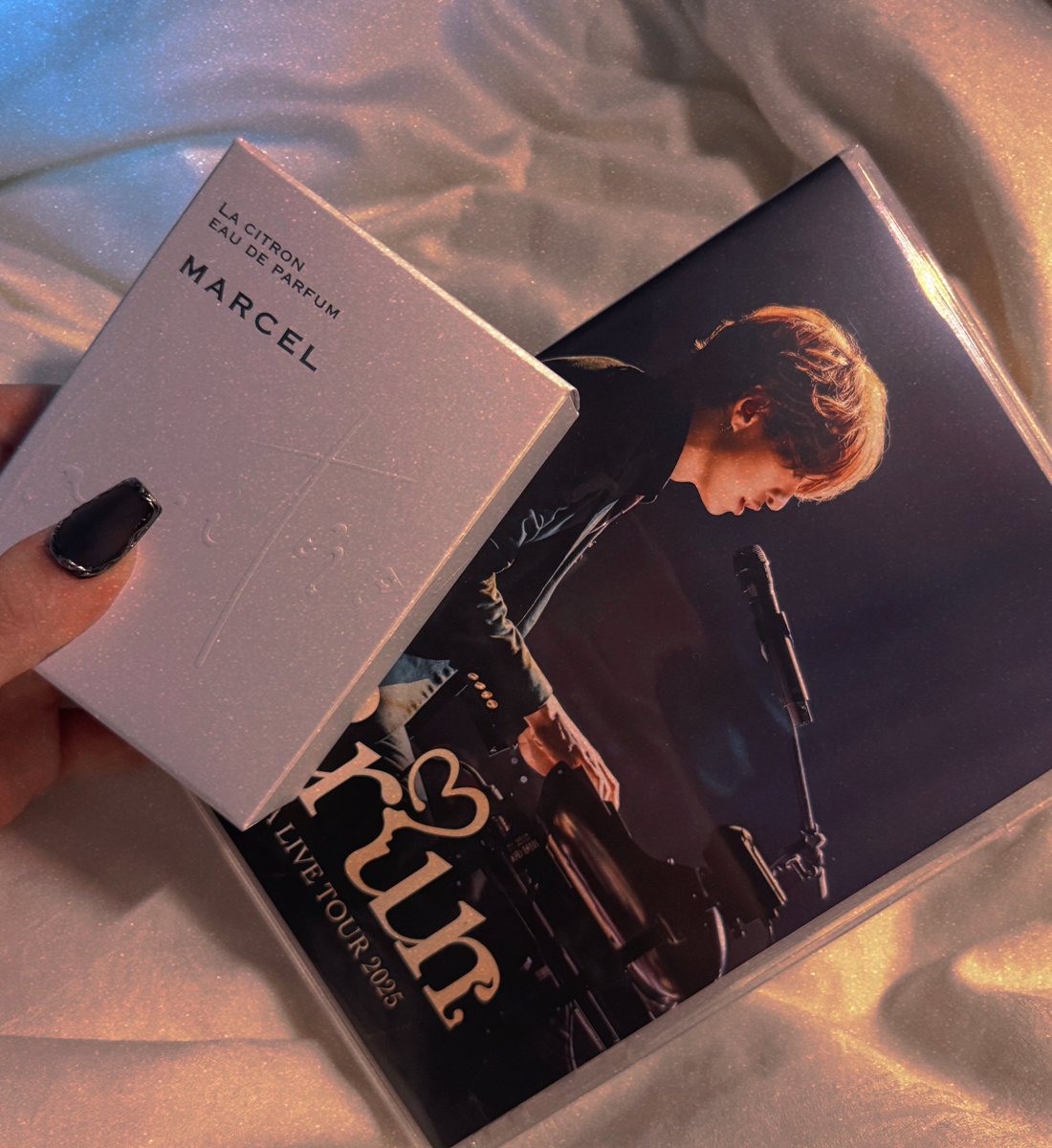 Vichenna_'s tweet photo. #Brun円盤
海外勢にも届きましたー 📦💛
(⚠️Alt→） https://t.co/gK8XqZiXX6