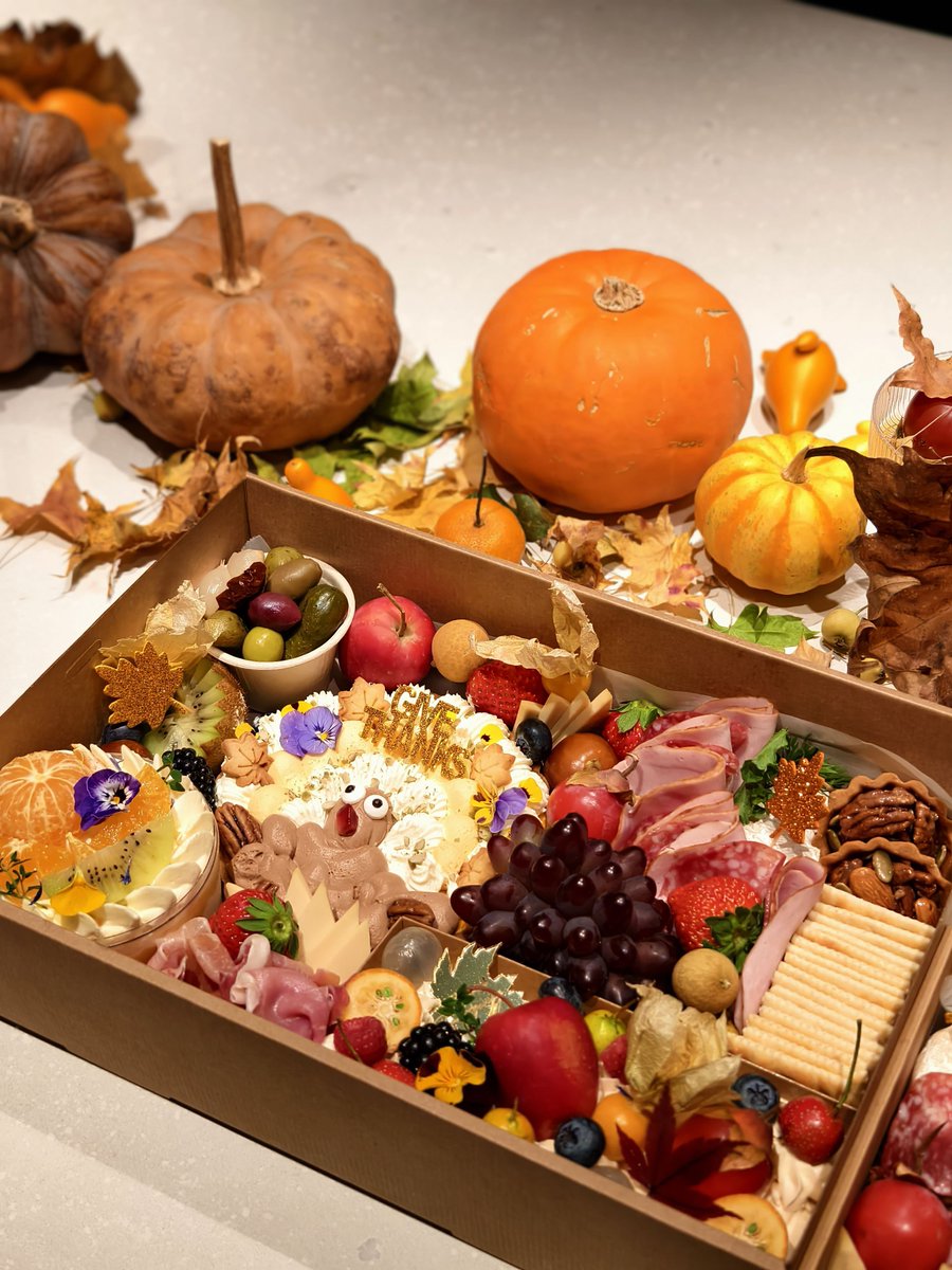 UurcanKartal7's tweet photo. [ Thanksgiving feast alert! Creamy pumpkin soup, herb-roasted turkey u0026 spiced apple pie—gather your loved ones u0026 savor every bite. Who’s joining our table ]， https://t.co/0hB4IBxBKV