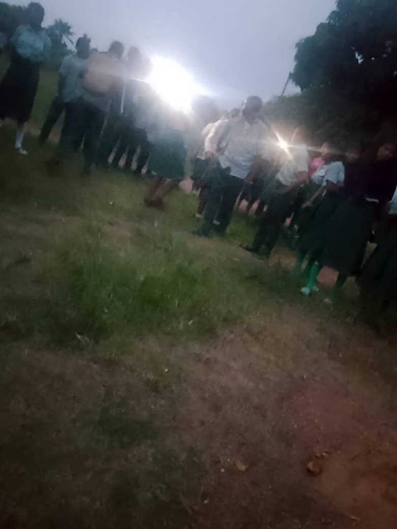 KINGIIING's tweet photo. Dem say students writing waec are still expecting their supervisors and exam papers by this time 7:20pm? https://t.co/FVrjCYbhvB