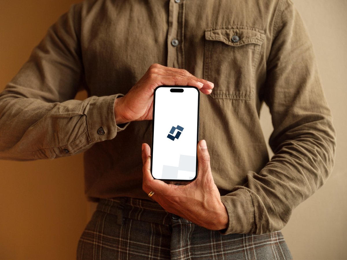 ce_orezi's tweet photo. Designed the brand identity, website, and dashboard for ceothefirst.

Built around one idea:

Clarity through structure. https://t.co/7QhlOIKBaP