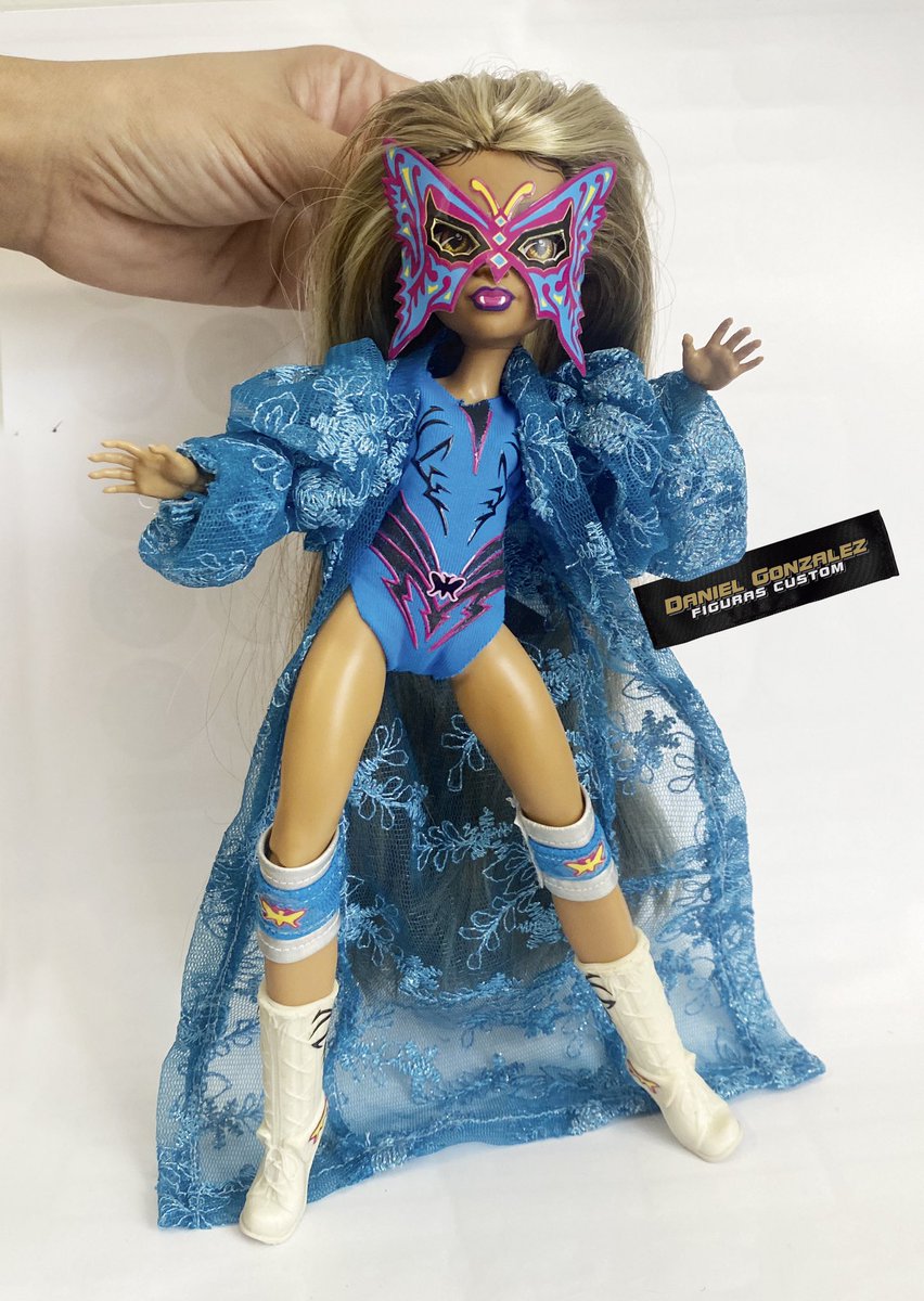 _danielgonzalez's tweet photo. Una @PrincesaSugehit en base Monster High. #PrincesaSugehit #monsterhigh https://t.co/4SGcBgHSpA