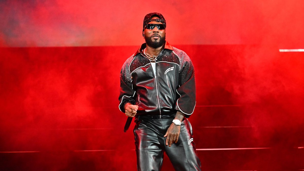 ComplexMusic's tweet photo. Jeezy on Taking Himself on Dates: 'As a Man You Should Take Time to Be With Yourself' Details: https://t.co/olYbIlx1zW https://t.co/TOzbZVkLES
