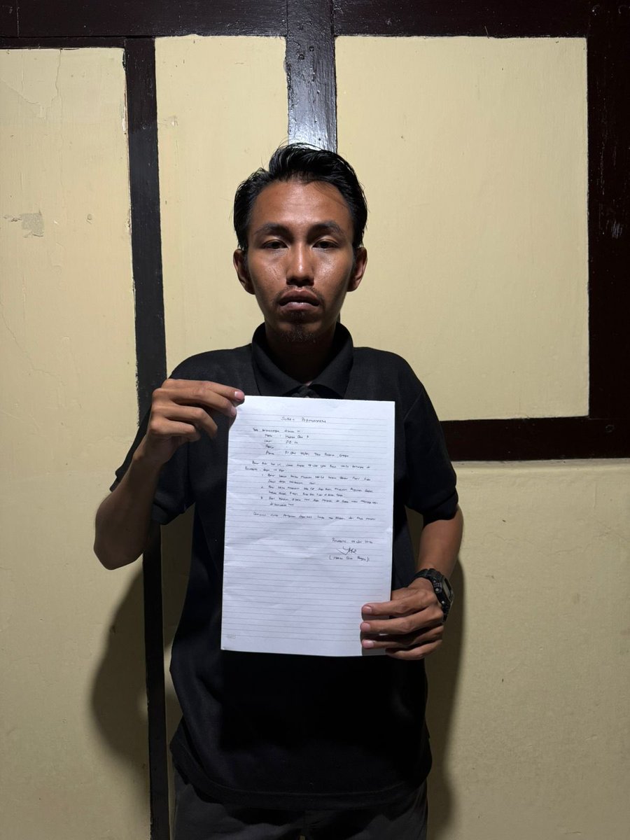 hashdrr's tweet photo. Di sini saya sampaikan permohonan maaf atas kegaduhan yang terjadi, mohon maaf untuk seluruh pihak yang terlibat dan terganggu
Semoga kejadian serupa tidak terulang kembali
@itsbbynd https://t.co/0Kn8n74Bbn