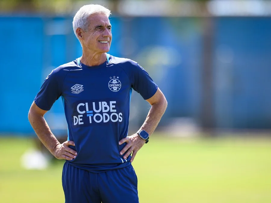 XeroxRholmes's tweet photo. @drogbagfbpa O que impede esse time de vencer a Sula ou Copa do Brasil: https://t.co/tLHhmSp2w5