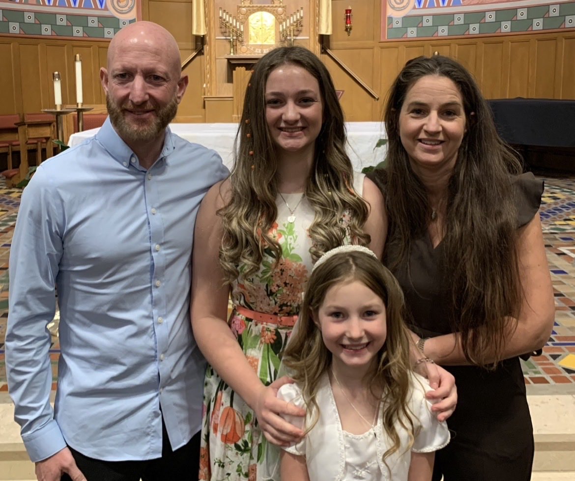 jimmywalker8200's tweet photo. 2 days and counting to the big wedding day!  Nothing like a wedding to bring people together!  Excited to share the day with friends and family!  🇬🇧🇺🇸 https://t.co/xdSwqSrc0k