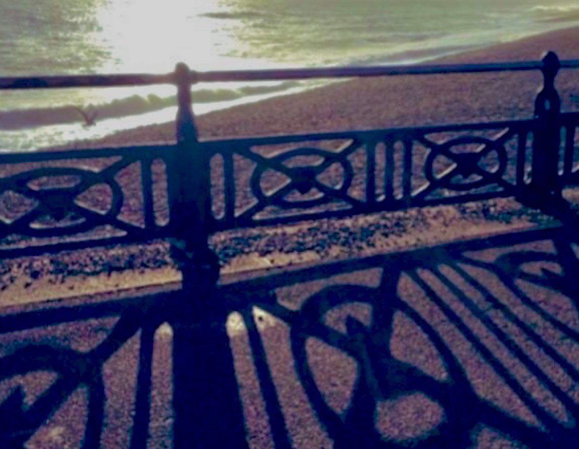 amaya_sparkle's tweet photo. Evening folks
๐๐๐
#beachreflections https://t.co/w5iZGHVB8z