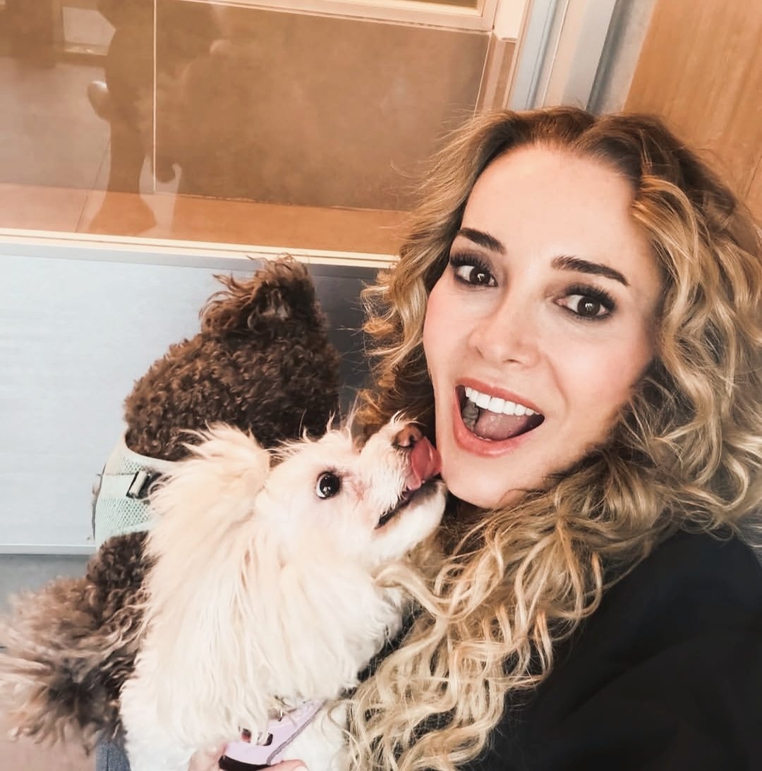angxllinvx's tweet photo. too cuteee🥹💘
#DolunaySoysert https://t.co/k9nLOm67x4