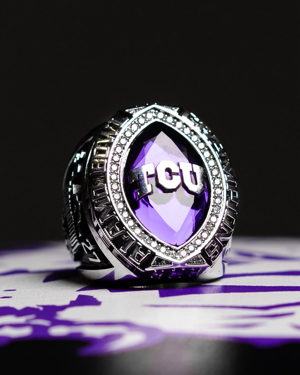 TCUFootball's tweet photo. 𝗧𝗵𝗲 𝗥𝗶𝘃𝗲𝗿 𝗪𝗮𝗹𝗸-𝗢𝗳𝗳 has a nice 𝙍𝙄𝙉𝙂 to it‼️ https://t.co/FS4xNWe7sd