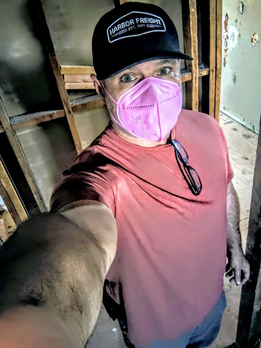 PatTheSocialist's tweet photo. Went with pink today just to trigger more losers https://t.co/LUpf7QfqWL