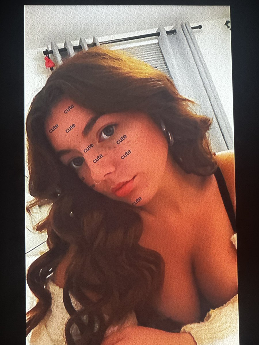 Mdnxjxia's tweet photo. anyone trib my gf’s tiktok? can feed more nudes https://t.co/iGTkJkYncF