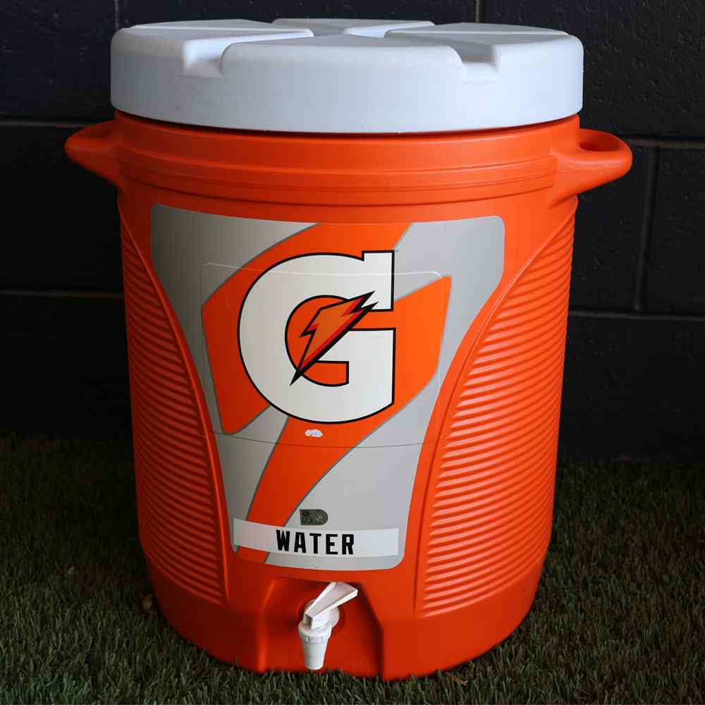 djiverson's tweet photo. At this point I'd like to see a Pads player take a bat to one of these in the dugout, if for no other reason than to show some sings of life, and prove they can hit something with a bat. KYAL https://t.co/IwIHZoQXUy