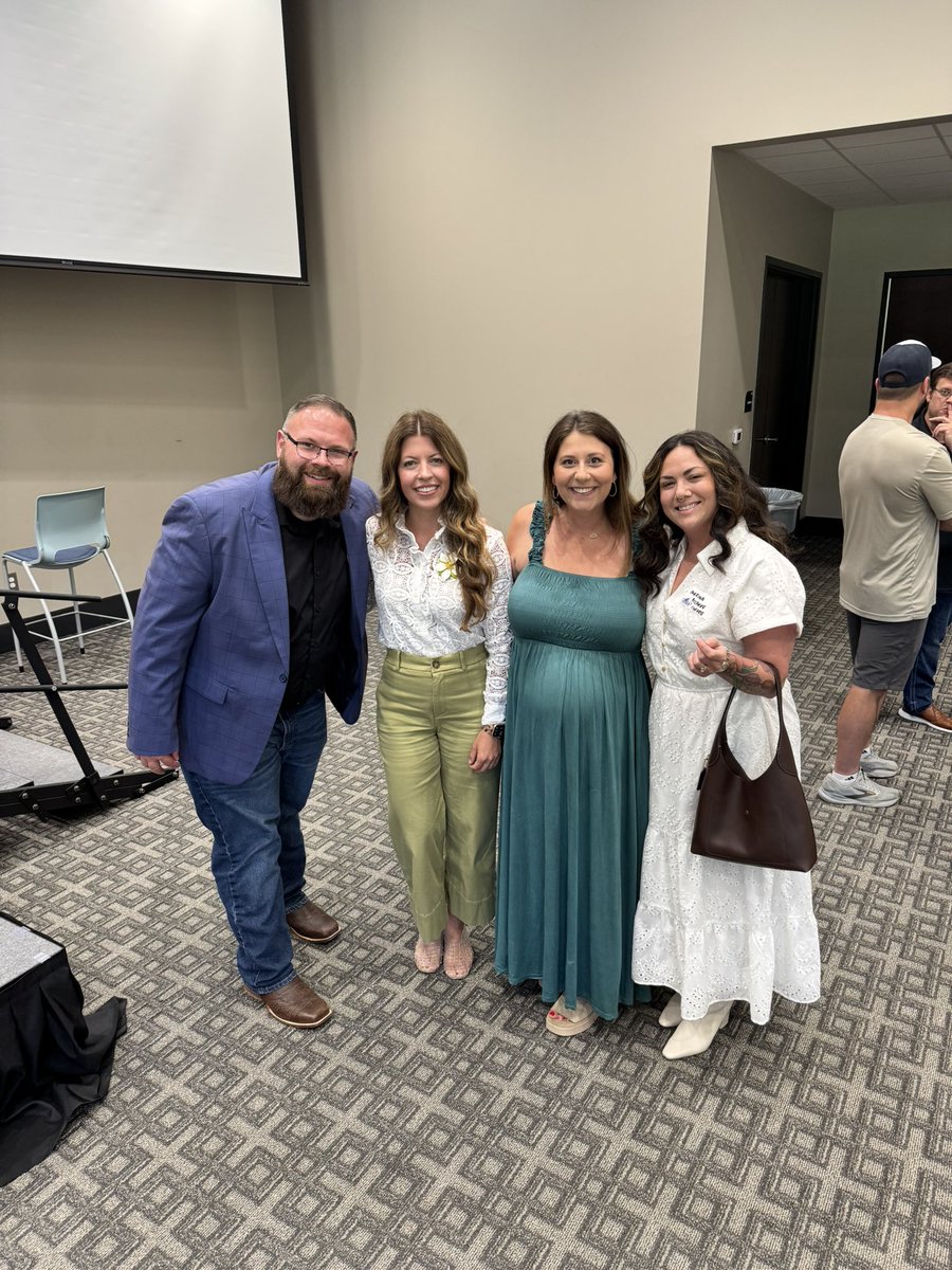 LGEccu's tweet photo. Ashley had a fantastic time at today’s Acworth Business Association luncheon! 🤝

The program featured a panel of local small-business owners who shared insights, experiences and real-world lessons from the front lines of entrepreneurship. 💼⚡️ https://t.co/wvzLbQb3c3