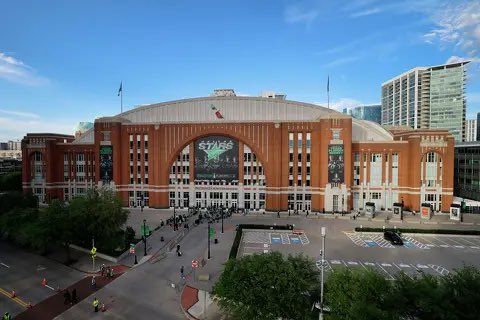 CleanSheetofIce's tweet photo. How’s everyone feeling about the Stars potentially moving to Plano? 😬

#TexasHockey https://t.co/m2eUcKVpta