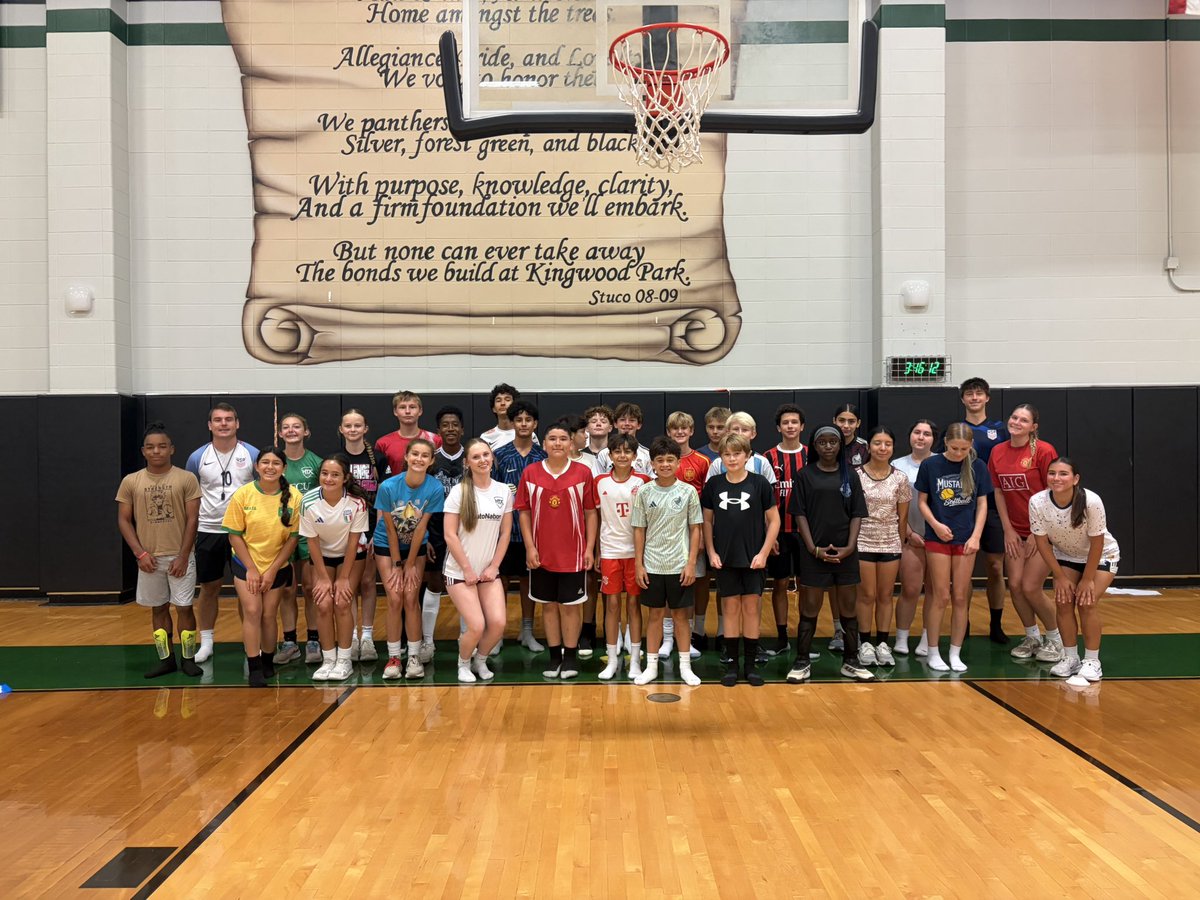kparkgirlsoc's tweet photo. Some pics from”World Cup Wednesday” of our campers and coaches in their favorite jerseys.   @HumbleISD_Ath @HumbleISD @HumbleISD_KPHS @KMSLadyCougars  @RustyO1983 @jokoch09 @kphsasbc @tascosoccer https://t.co/4361aEbWgW