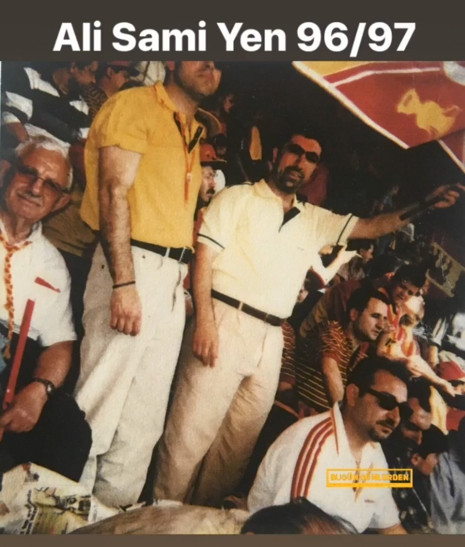 TurgayMuldur_01's tweet photo. Madem #tbt o zaman #Mabet
4 sene üst üste şampiyon olduuuuukkk, Avrupanın hınımınıhınt koyduuuukkk🤭
#Çınarcık🐬 https://t.co/MsyI2FGN9e