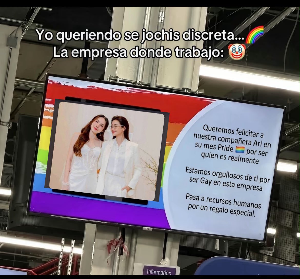 ChonladaKumi's tweet photo. Mi amor sé que sí pero era necesario? 

Te amo igual ❤️
@Apowathinwanit8 https://t.co/HBGmxp0GyF