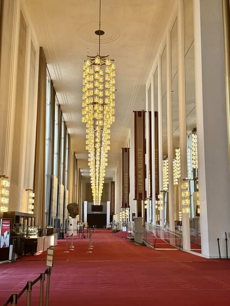 MitchellWiggs's tweet photo. @OrgRealAR @washingtonpost It was just renovated in 2019 and is beautiful! Sorry you believe all of Trump’s lies ❤️ https://t.co/bBwnXVKljv