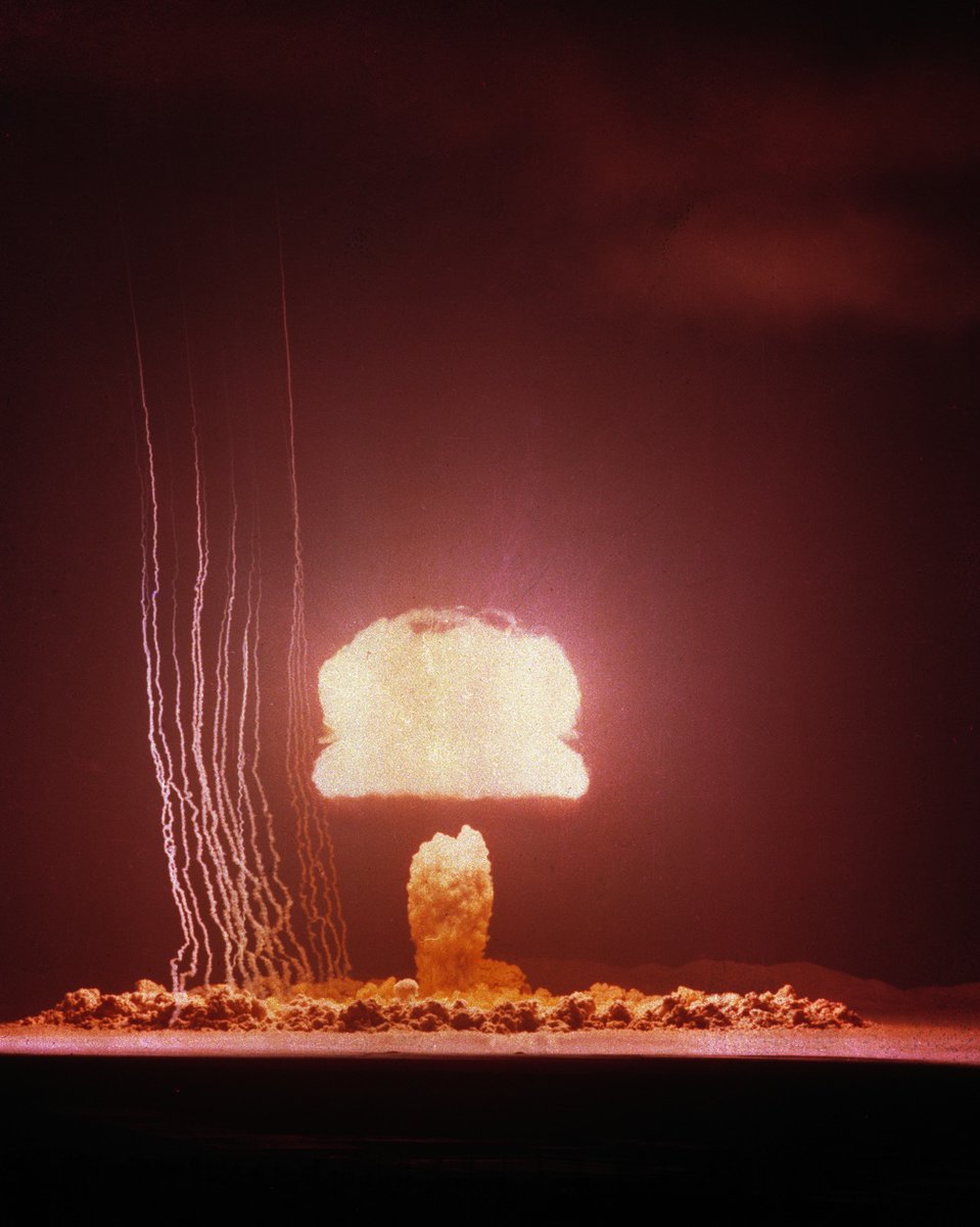 atomicarchive's tweet photo. «Climax» nuclear test, 61 kilotons, 406 m burst height, Nevada Test Site, 4:15 a.m. June 4, 1953. https://t.co/GkgerSsWgM