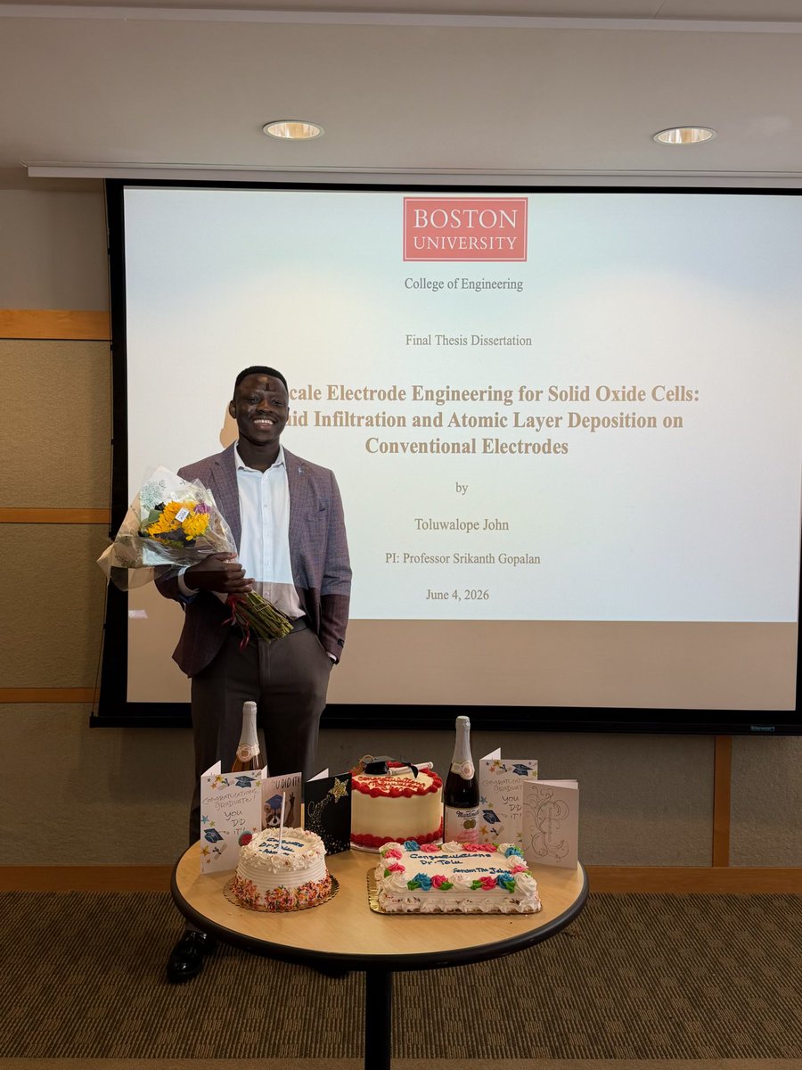 marshalwahlexyz's tweet photo. 1/10 

Dr Toluwalope John - PhD Mechanical Engineering (Material Science) https://t.co/iRenPDejw5