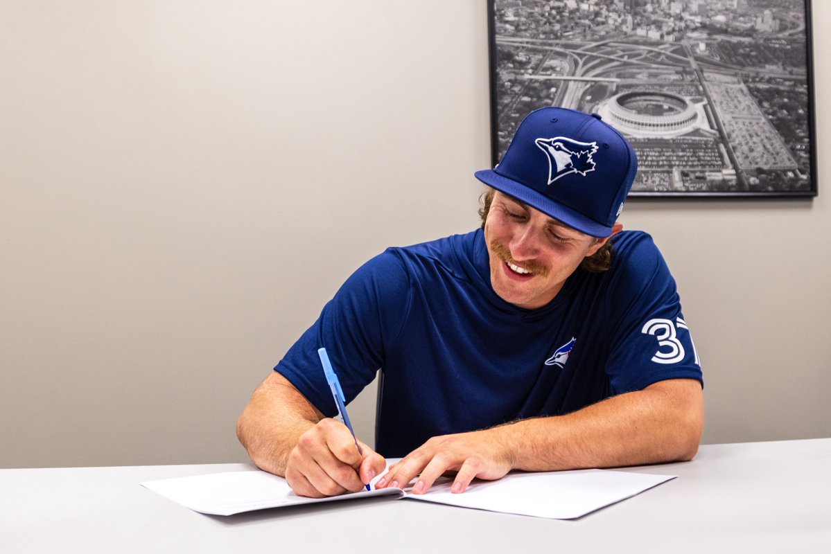 BlueJays's tweet photo. Chad Dallas’ nickname? Cheese 🧀

Today = National Cheese Day 🤯

A fitting day to become a Big Leaguer! https://t.co/YjVjiImceM
