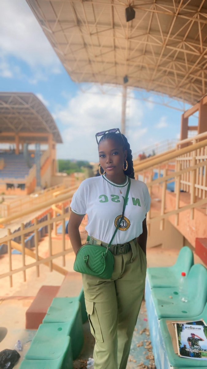 Nefer_Teena's tweet photo. TB: Ekiti State Corper https://t.co/U3X2L8b1BD