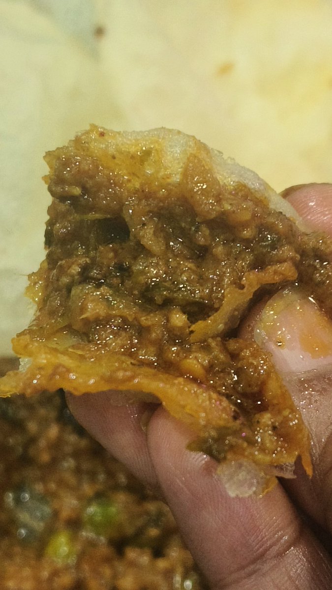 rakhi_debsharma's tweet photo. Puffed puris meet spicy mutton keema matar—because some classics never go out of style...Chef@: me🧑🍳
#PuriAndKeema #MuttonMagic #DesiDelight #SoulFood #IndianCuisine #FoodLover #TraditionalFlavours #FoodReels #FoodBloggers #HomestyleCooking #KeemaMatarLove #EatLocal #FoodMood https://t.co/VIECkCj2nv