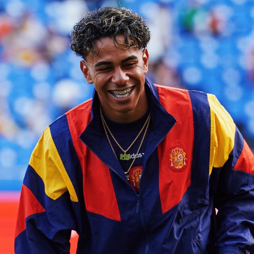 TouchlineX's tweet photo. 🚨 𝗡𝗘𝗪: Lamine Yamal looking forward to watch the Spain game! https://t.co/LAoYGMRSZi