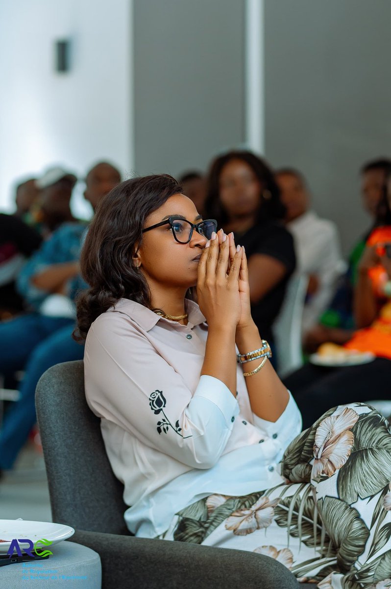 KandaDaniel's tweet photo. À Silikin Village, la DG de l’ARE, @SORAZIZ, a partagé les orientations stratégiques de l’institution avec le personnel. Objectif : renforcer la cohésion, améliorer les performances et accélérer les actions en faveur de l’accès à l’électricité. #ARE #RDC https://t.co/PCLDVWYmSG