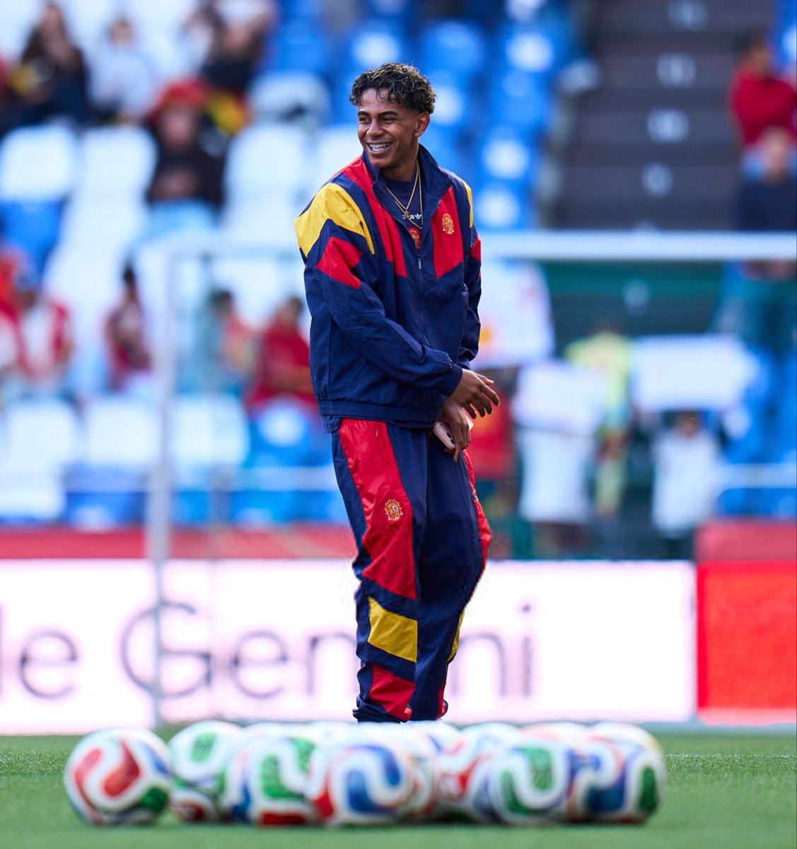 fcbonaa's tweet photo. estoy a punto de presenciar el primer mundial de este tipo, una locura https://t.co/chSur507YC