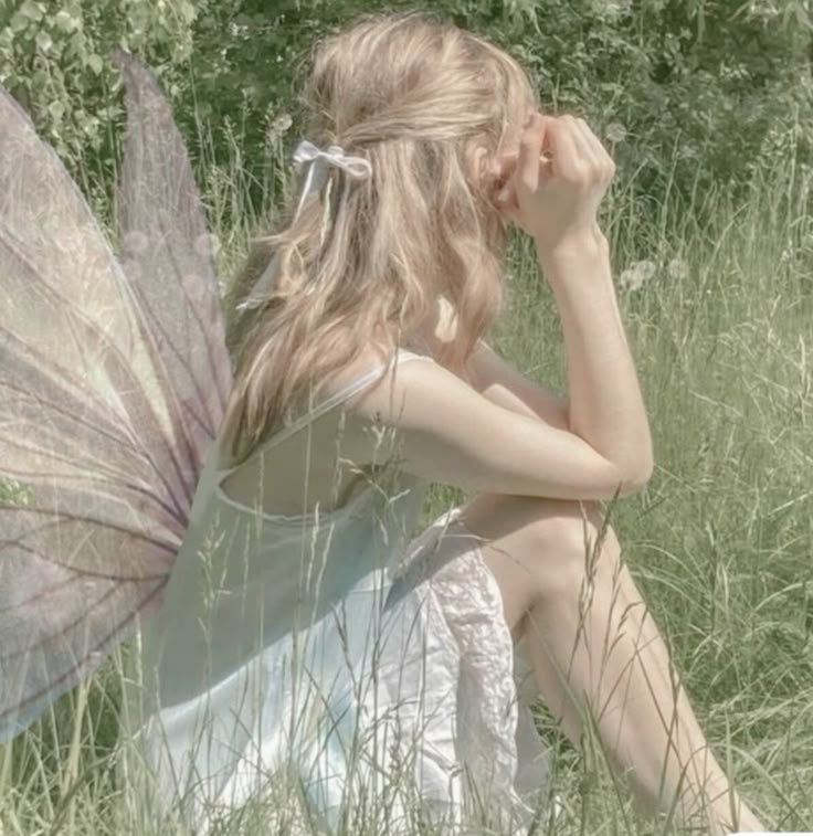 aestheticpost's tweet photo. A world where imagination takes root and wonder grows freely. https://t.co/X6VMOmvgod
