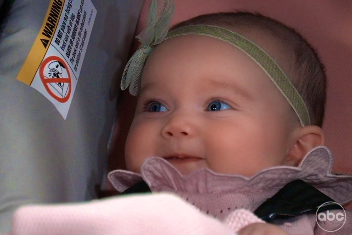 itsjustlivvie's tweet photo. It’s official. Daisy and Phoebe are cousins 🥰🥰 #GH https://t.co/moBVK01oYb