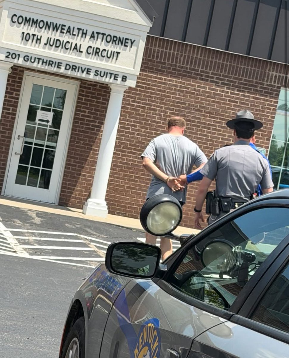 kystatepolice's tweet photo. Kentucky State Police Arrest Nick Houck for Perjury

BARDSTOWN, Ky. (June 4, 2026) – Just after 1:30 p.m., KSP arrested Nicholas "Nick" Houck, 46, on a Nelson Co. indictment warrant, following an investigation conducted by KSP Post 4 detectives.
Read more: https://t.co/eTVghbA8Uv https://t.co/aEhfLlDbjK